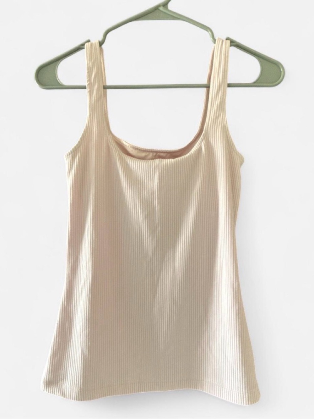 ALO Ribbed Scoop Neck Tank Top - Light Pink